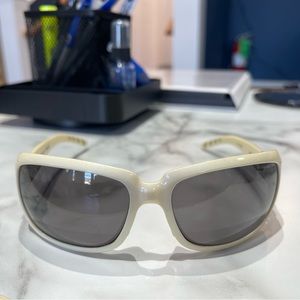 Isabella frame white pearl discontinued great condition, polarized lens.